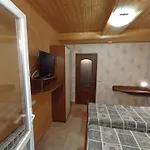 леонтія 3*