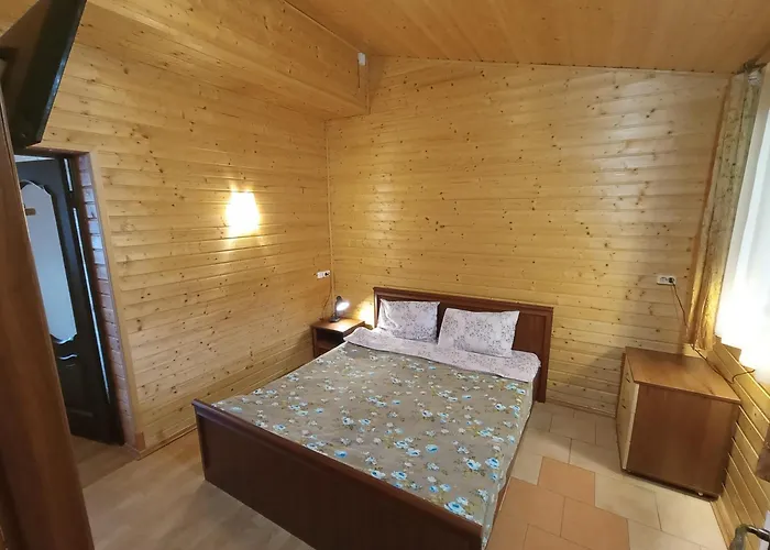 леонтія Pensjonat Skhidnytsia