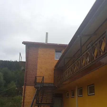 Садиба Леонтія Guest house Skhidnytsia