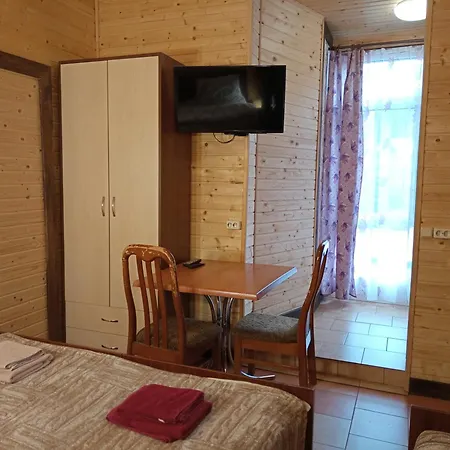 Садиба Леонтія Guest house Skhidnytsia
